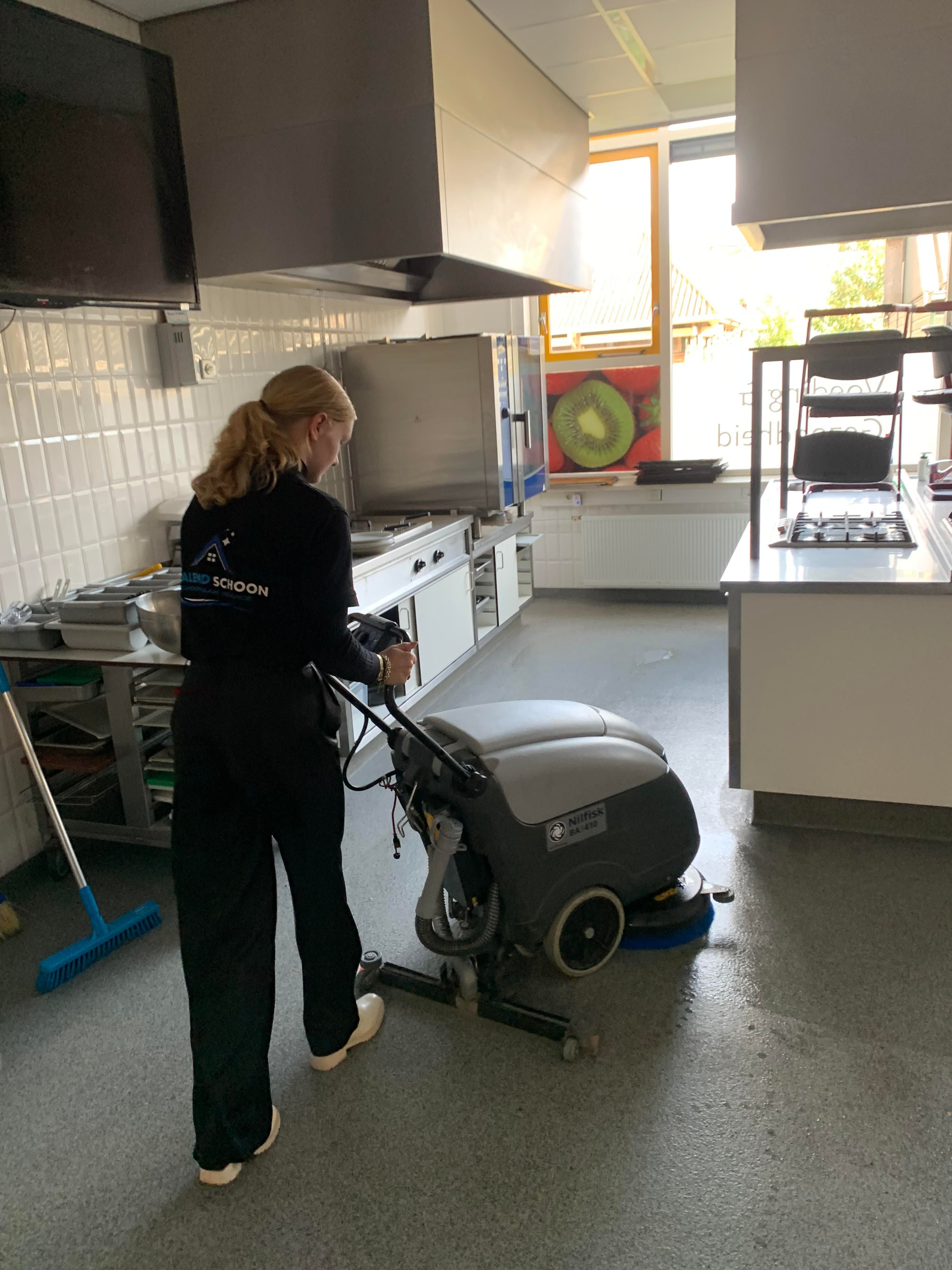 Schoonmaak van Bedrijfskeukens